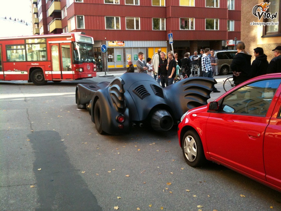 Replika Batmobilu z Szwecji