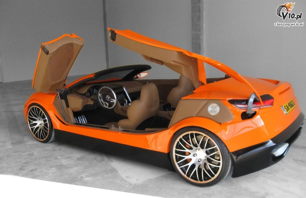 Savage Rivale Roadyacht GTS