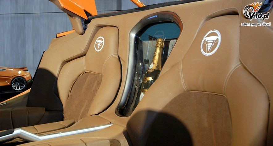 Savage Rivale Roadyacht GTS