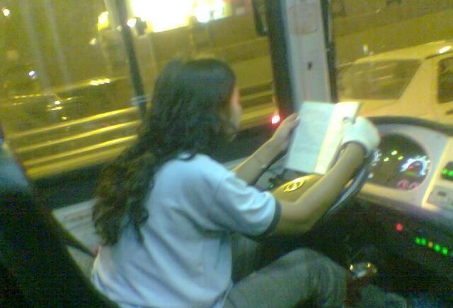 Kierowcy chi�skich autobus�w