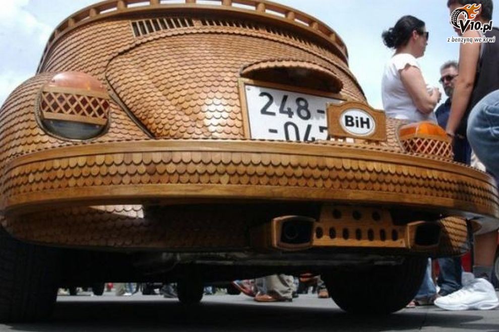 Volkswagen Beetle z drewna