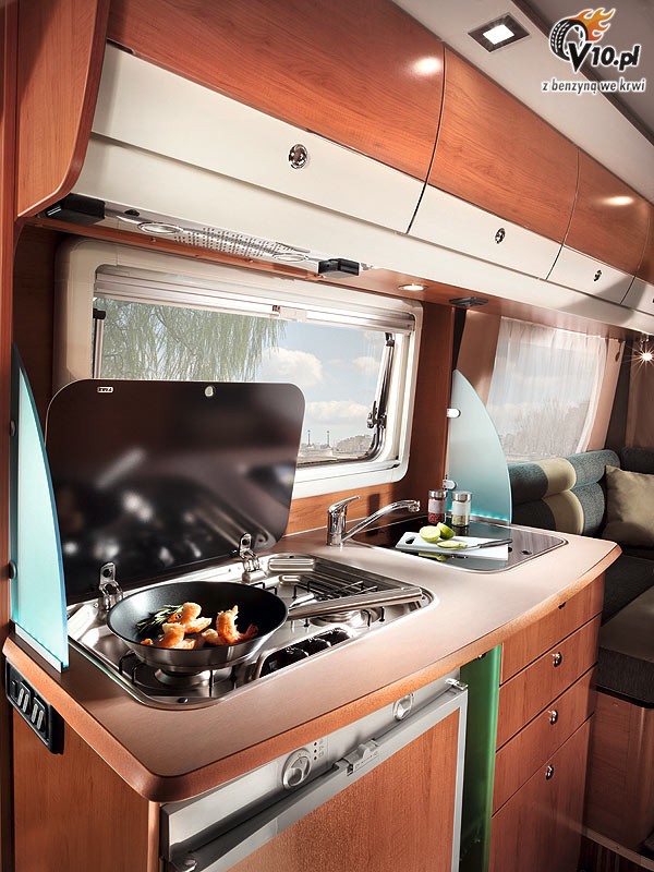 Nowy Volkswagen T5 jako kamper Karmann-Mobil Colorado
