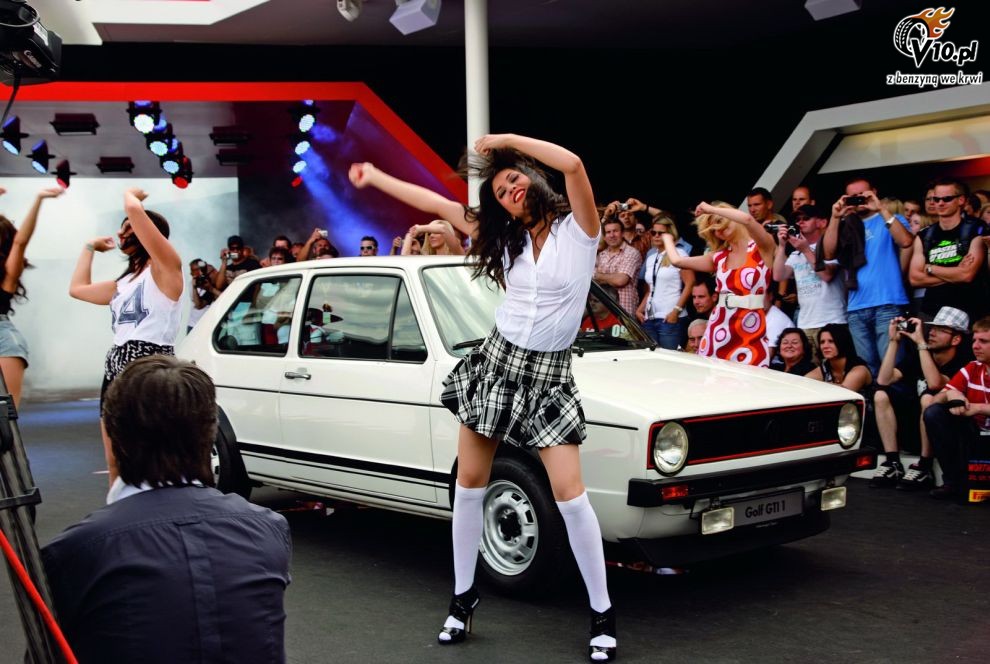 Dziewczyny na Worthersee GTI Tour 2011