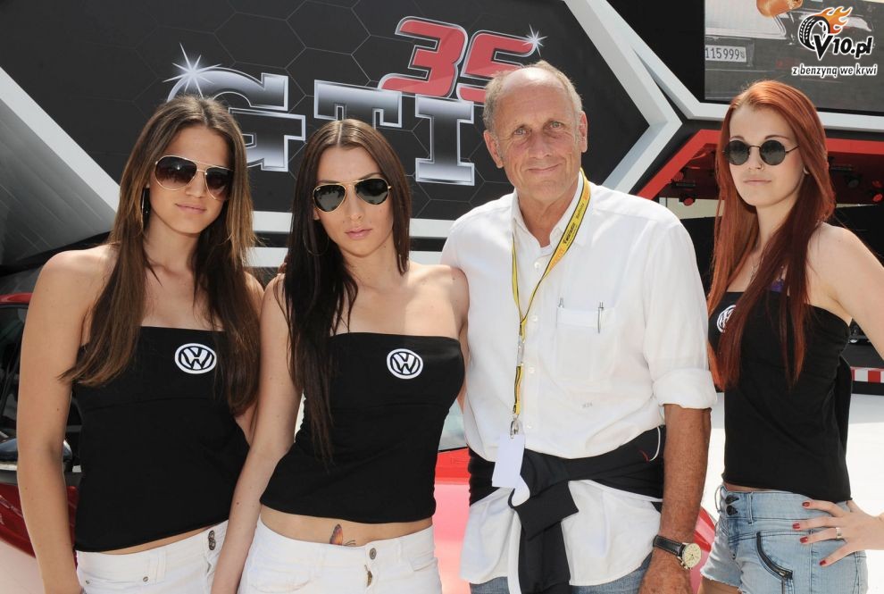 Dziewczyny na Worthersee GTI Tour 2011