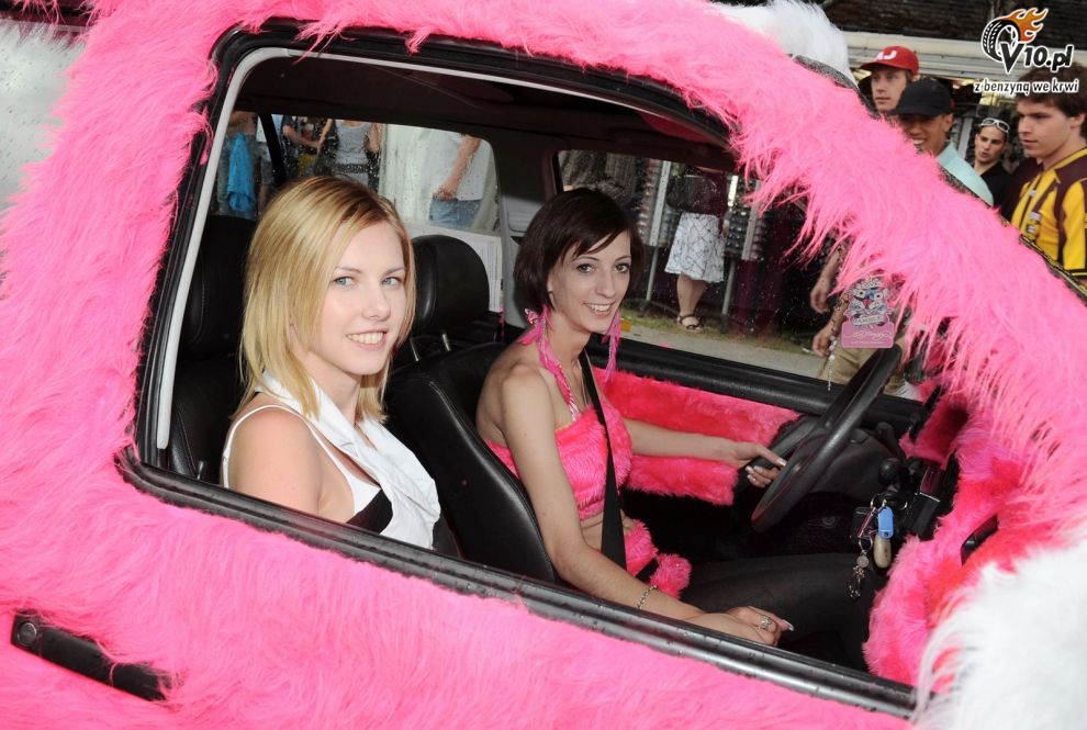 Dziewczyny na Worthersee GTI Tour 2011