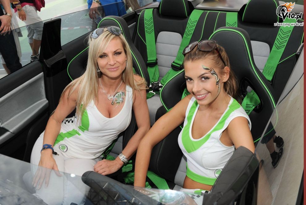 Dziewczyny na Worthersee GTI Tour 2011