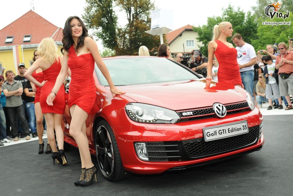 Dziewczyny na Worthersee GTI Tour 2011