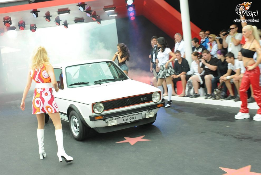 Dziewczyny na Worthersee GTI Tour 2011