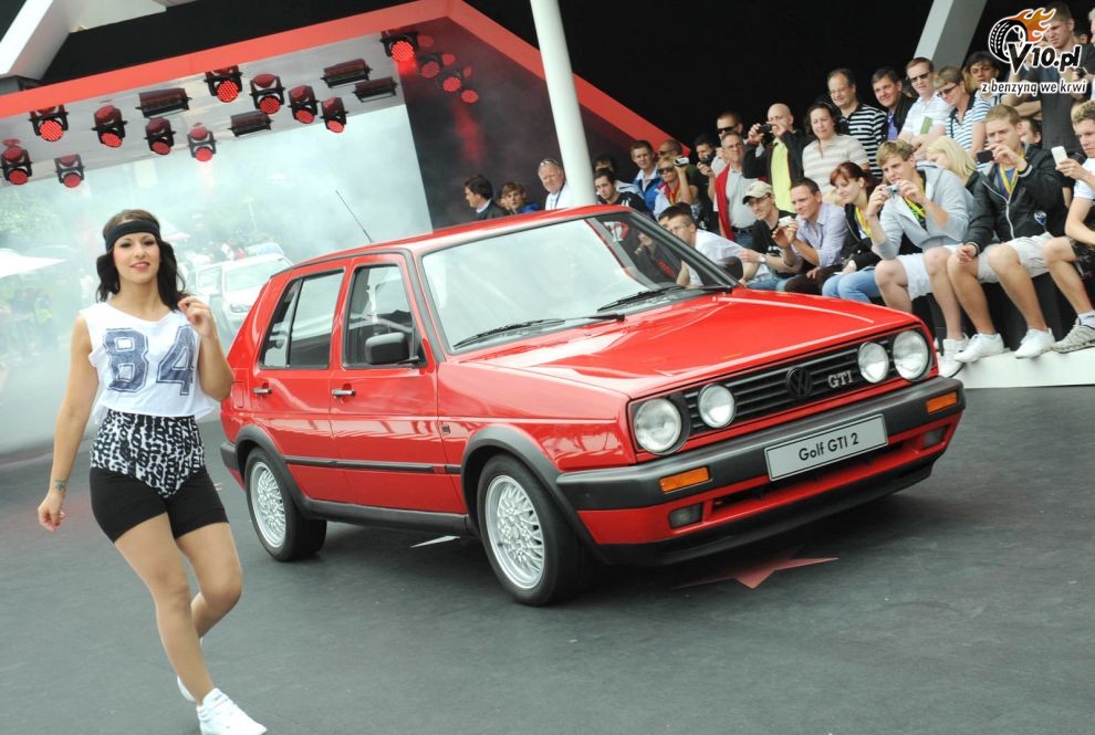 Dziewczyny na Worthersee GTI Tour 2011