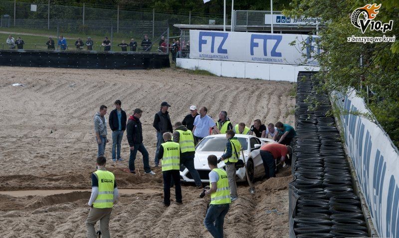 Zenvo ST1 - wypadek na torze