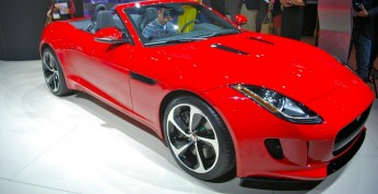 Jaguar F-Type już dostępny z napędem AWD i manualną przekładnią