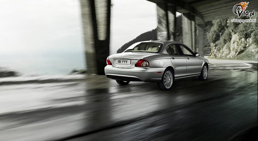 Jaguar X-Type