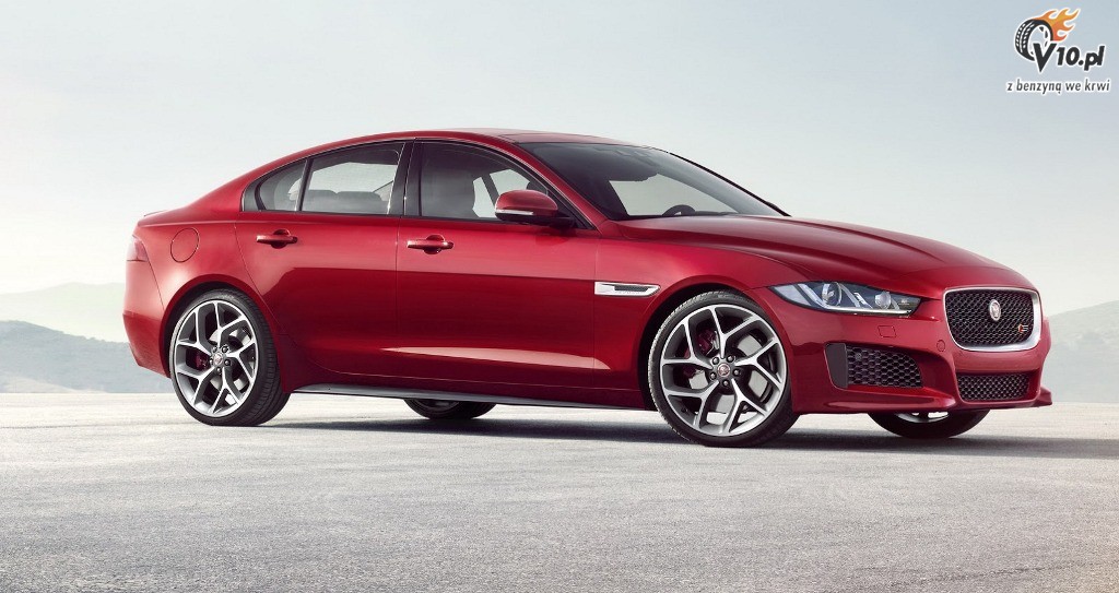 Jaguar XE