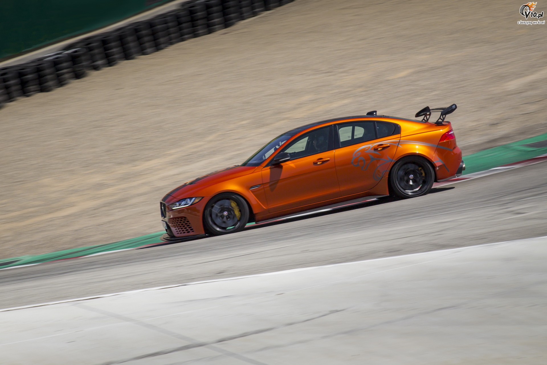 Jaguar XE SV Project 8 Touring