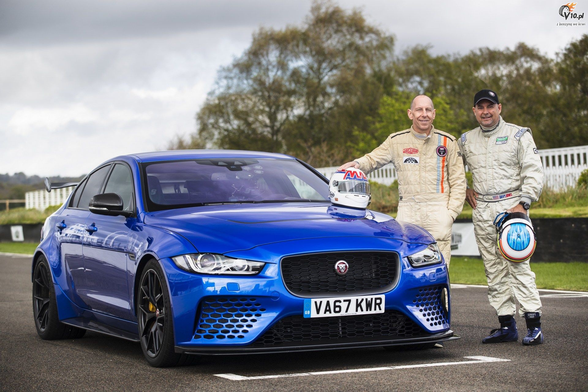 Jaguar XE SV Project 8 - Andy Wallace i Davy Jones