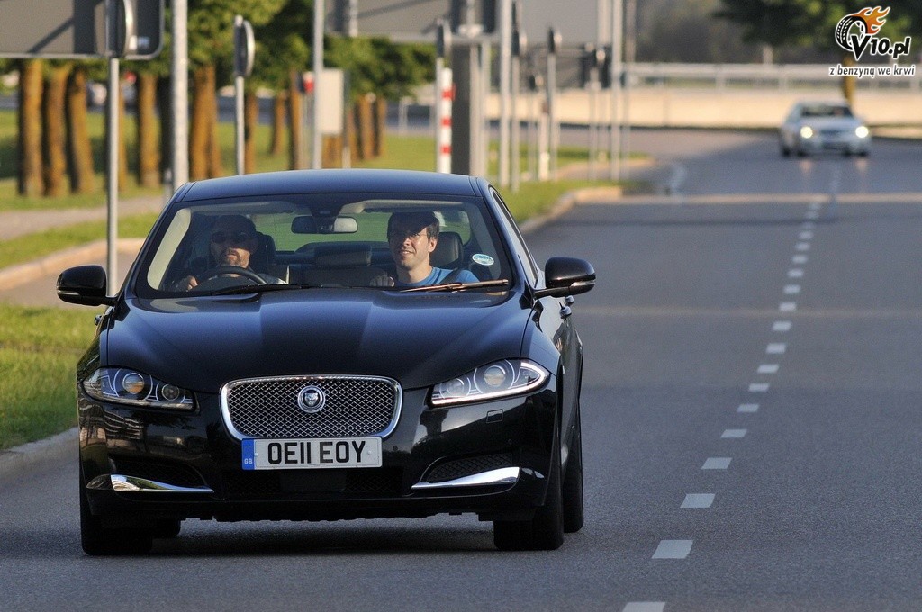 Oszczdny Jaguar XF 2012
