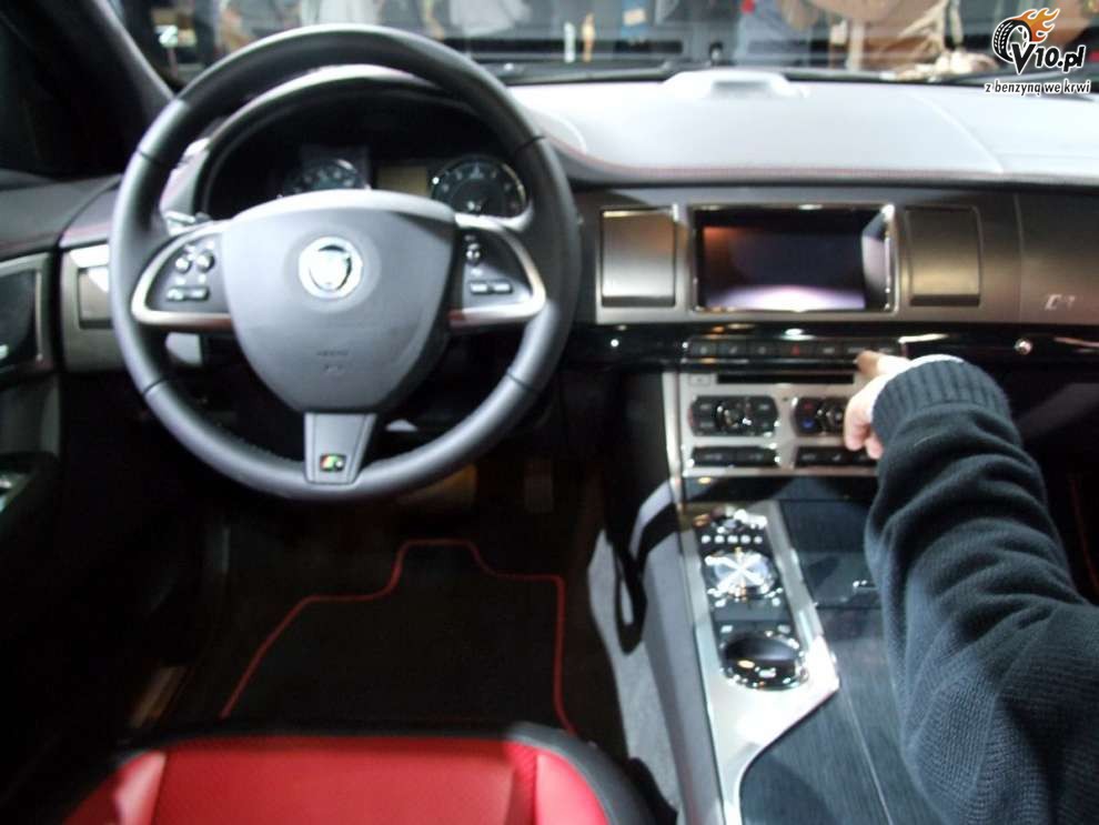 Jaguar XF na targach w Nowym Jorku 2011