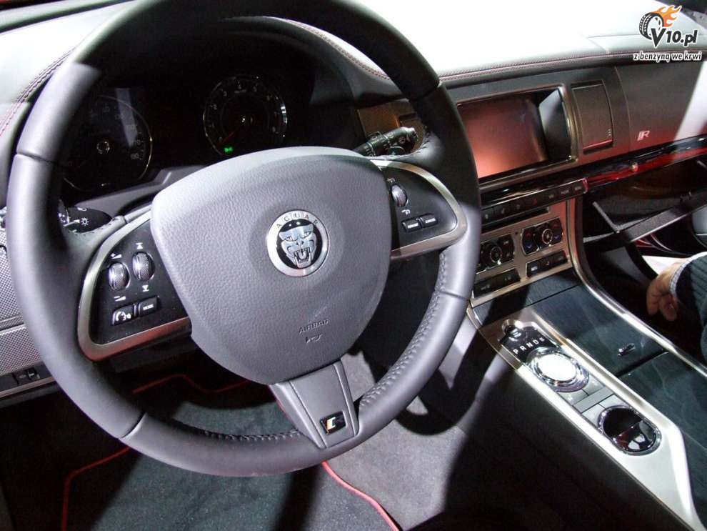 Jaguar XF 2012