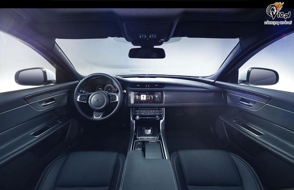Jaguar XF 2016