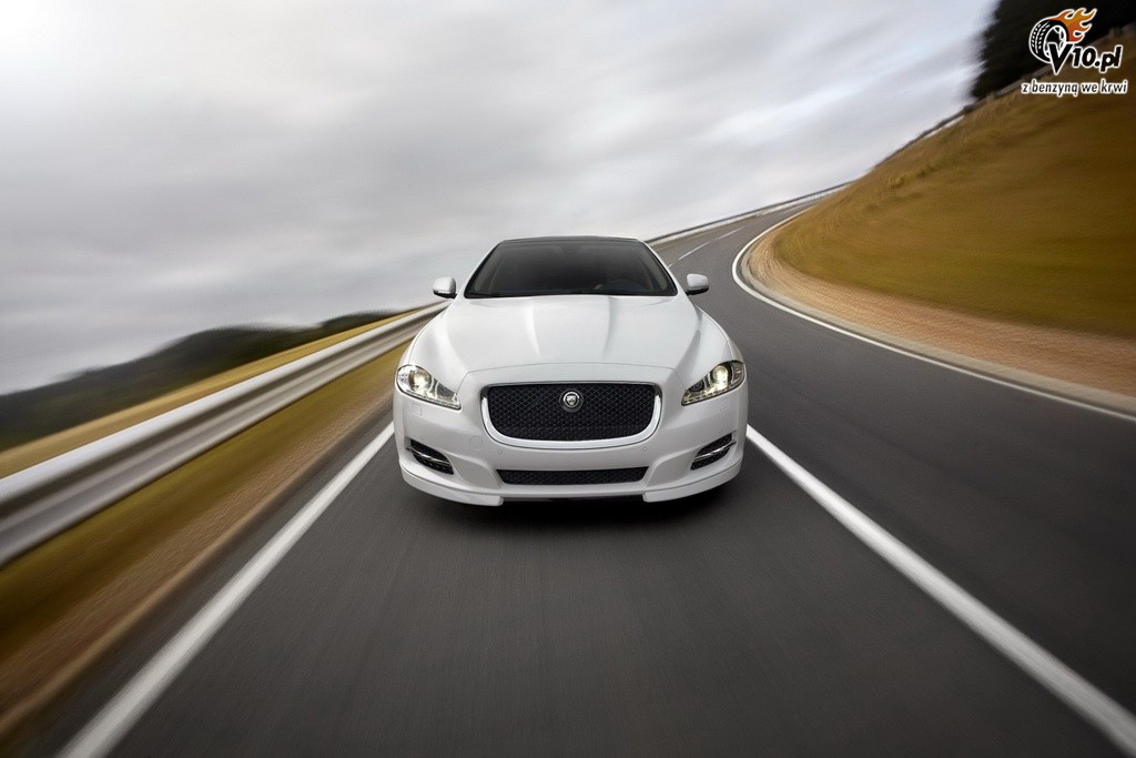 Jaguar XJ