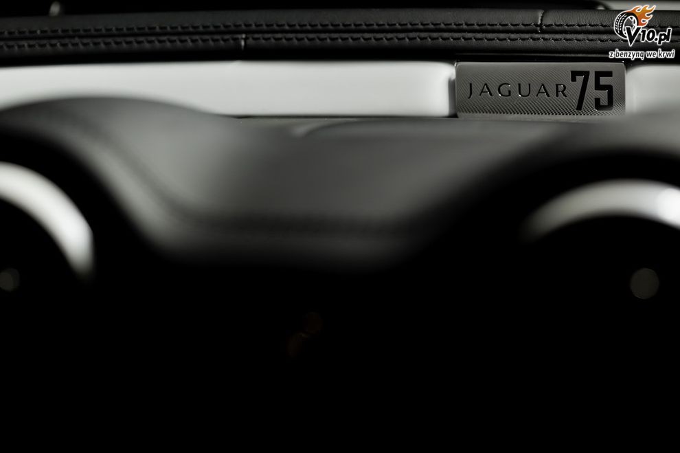 Jaguar XJ75 Platinum Concept