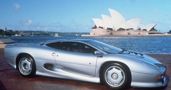 Jaguar XJ220