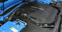 Jaguar XKR-S na torze Portimao