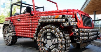 Jeep Wrangler stworzony z... puszek