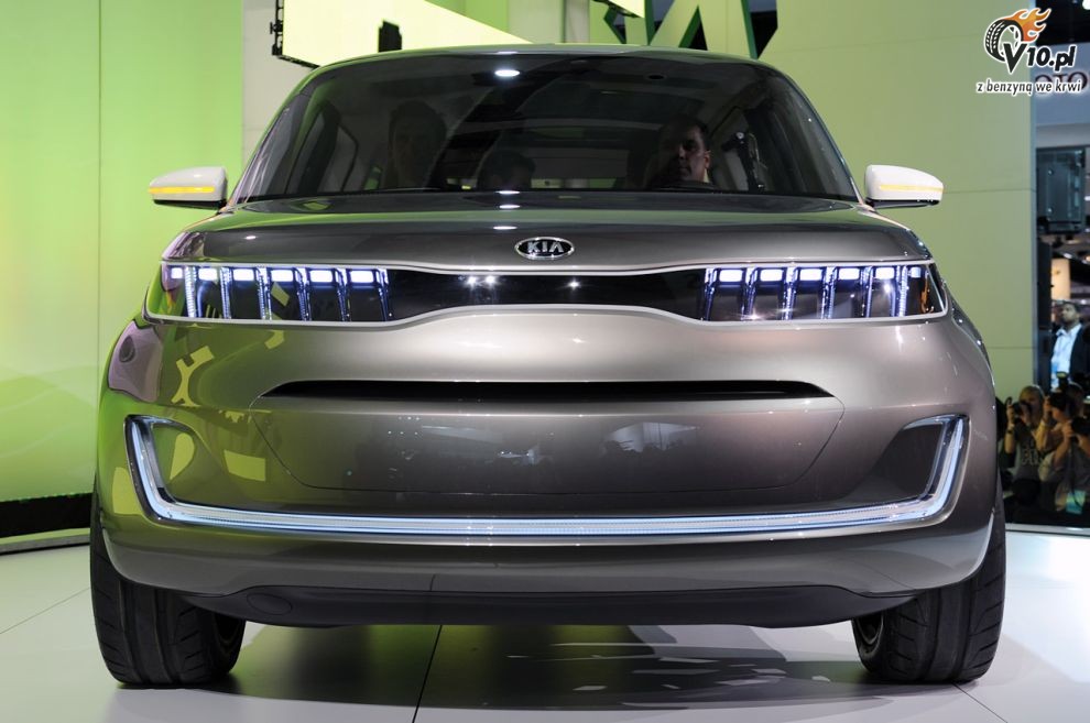 Kia KV7 Concept