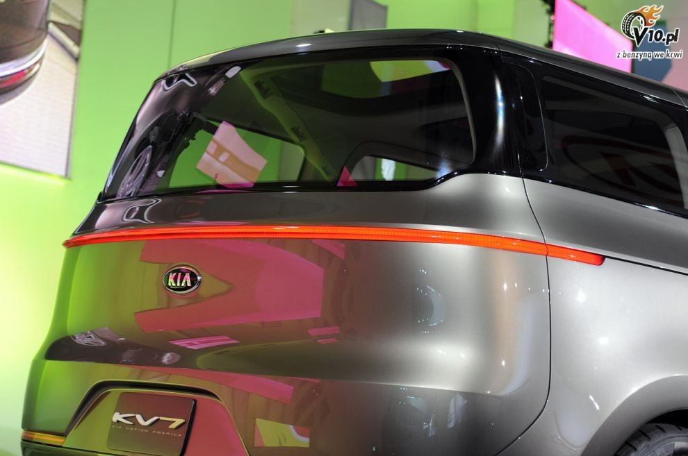 Kia KV7 Concept