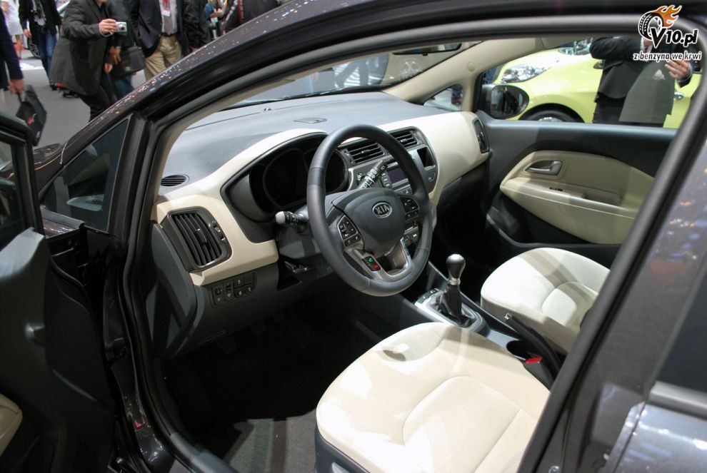 2012 Kia Rio na targach w Genewie 2011