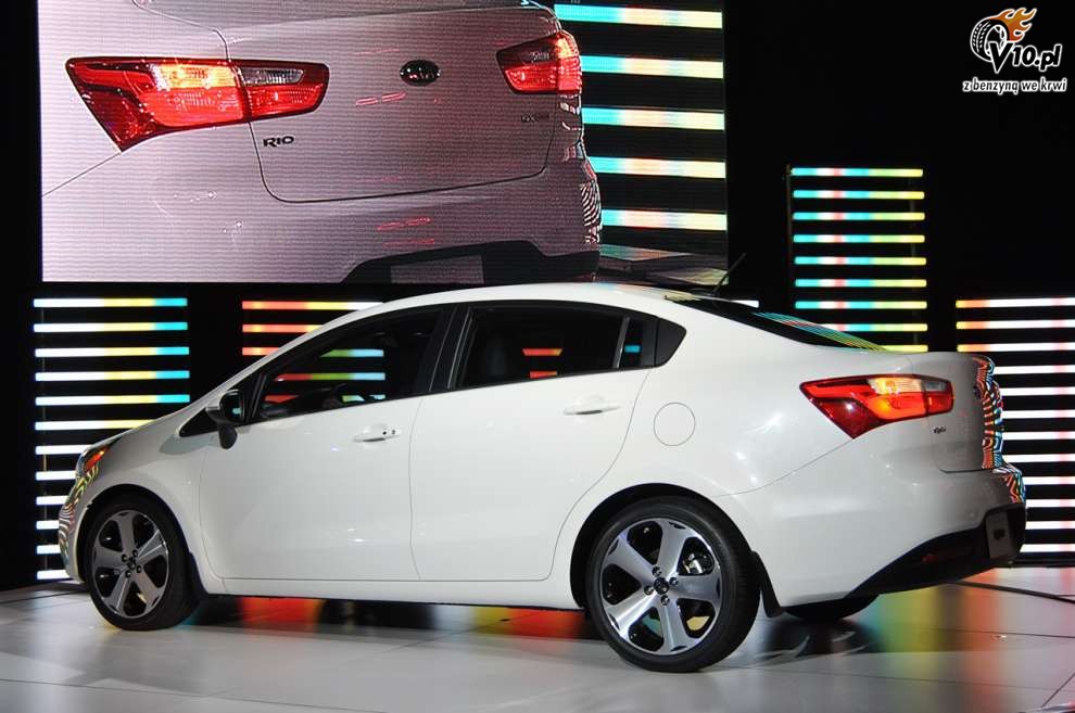 Kia Rio Sedan na targach w Nowym Jorku 2011