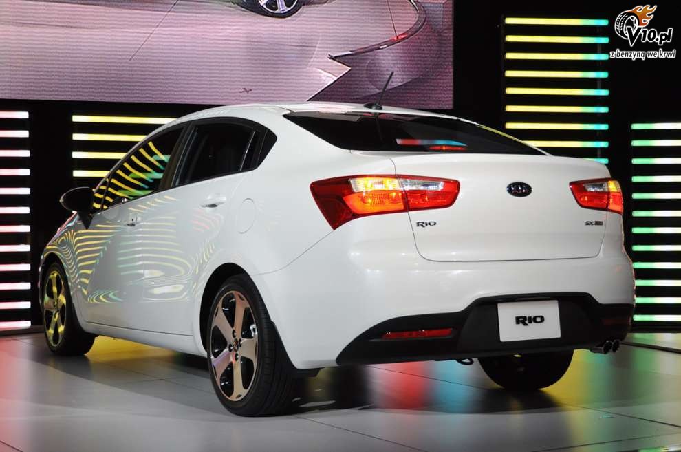 Kia Rio Sedan na targach w Nowym Jorku 2011