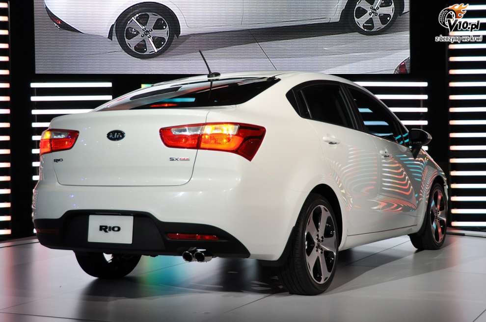 Kia Rio Sedan na targach w Nowym Jorku 2011