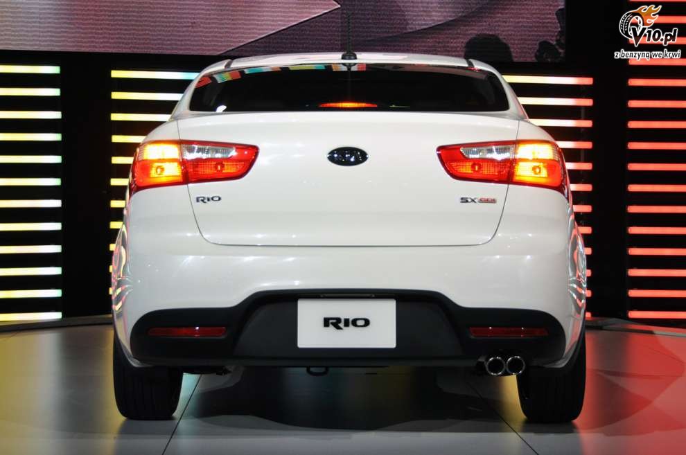 Kia Rio Sedan na targach w Nowym Jorku 2011