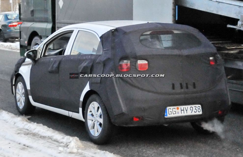 2012 Kia Rio - zdjcia szpiegowskie