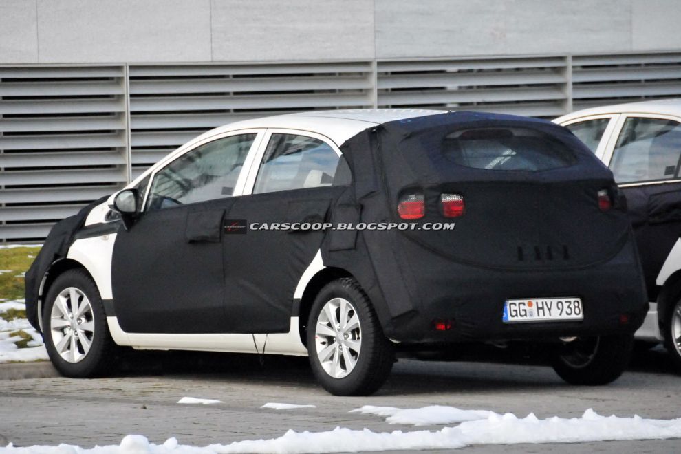 2012 Kia Rio - zdjcia szpiegowskie