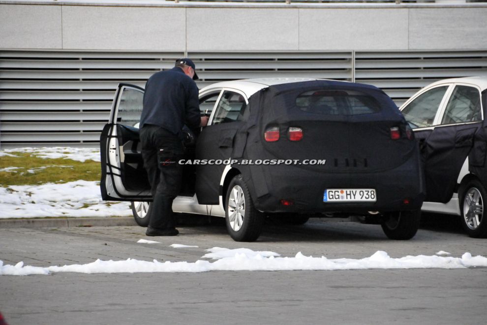 2012 Kia Rio - zdjcia szpiegowskie
