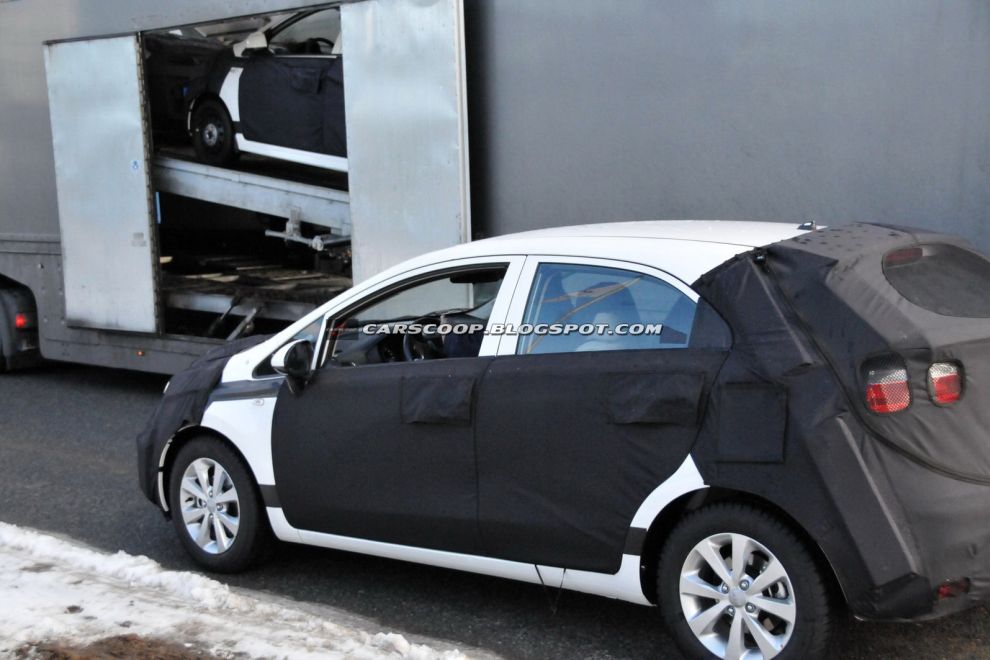 2012 Kia Rio - zdjcia szpiegowskie
