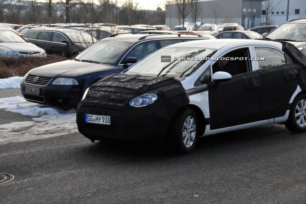 2012 Kia Rio - zdjcia szpiegowskie
