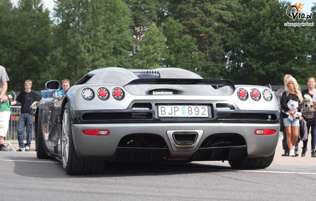 Koenigsegg CCR Evolution - 1/4 mili