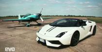 Lamborghini vs samolot