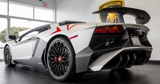 Lamborghini Aventador SV