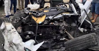 Lamborghini Aventador wjechało w tył ciężarówki