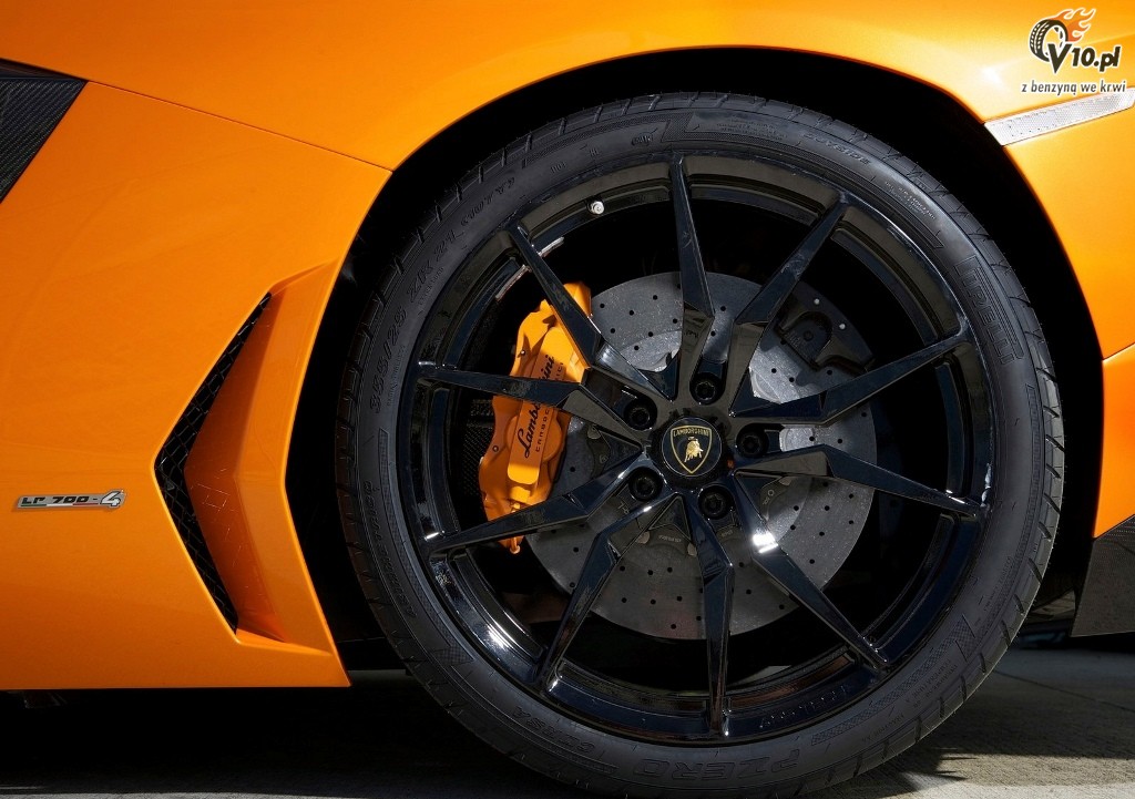 Lamborghini Aventador