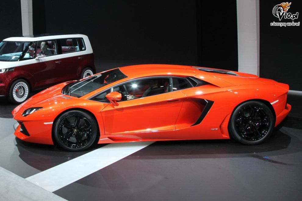 Lamborghini Aventador