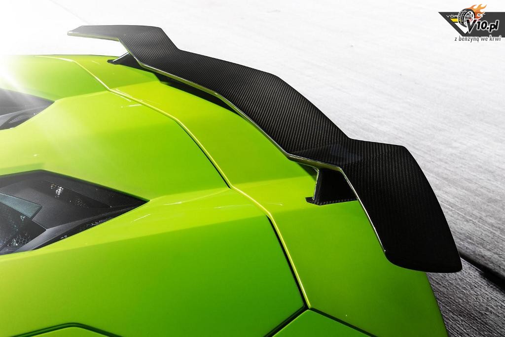 Lamborghini Aventador Roadster Vorsteiner