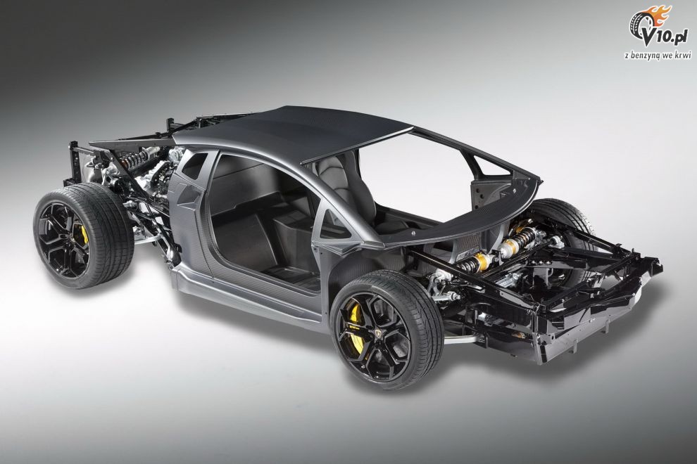 Lamborghini Aventador LP700-4 - rama z koami i silnikiem