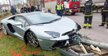 Lamborghini Aventador Roadster zostało rozbite w Estonii