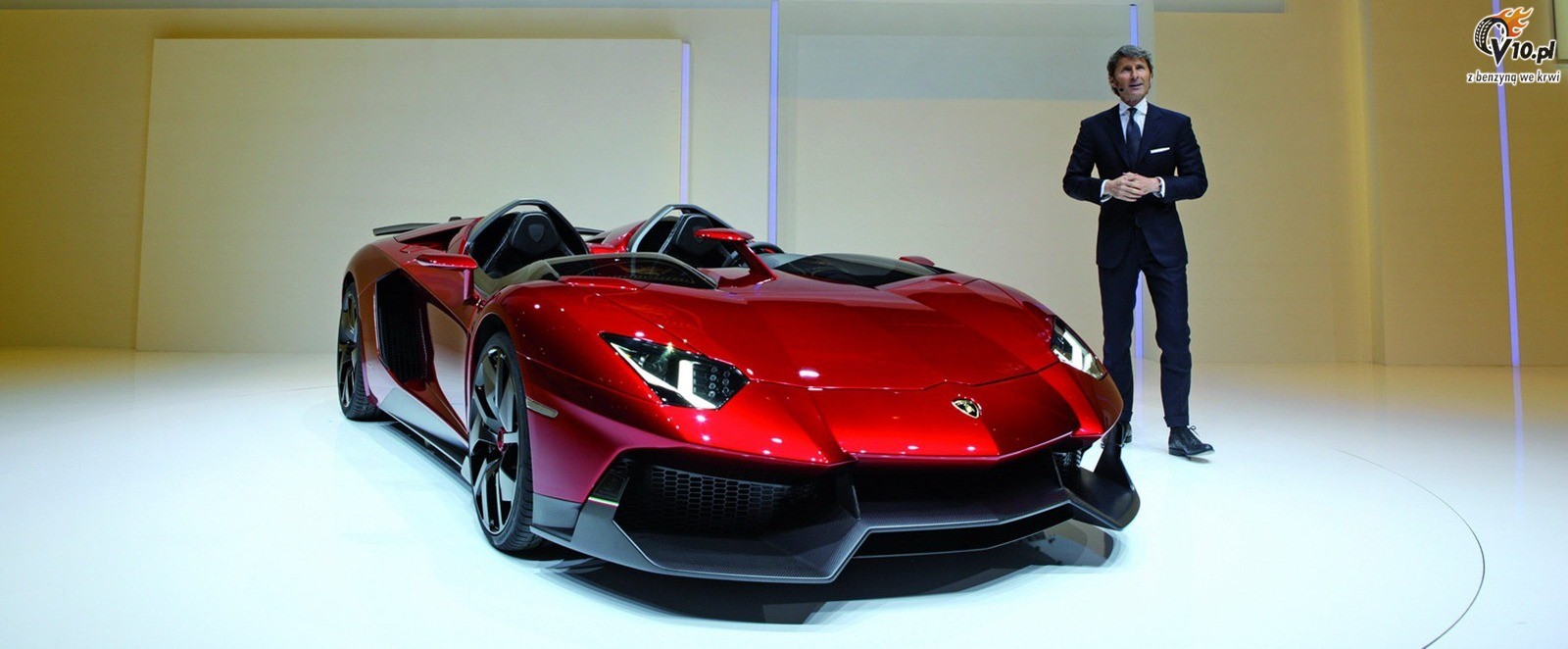 Lamborghini Aventador J